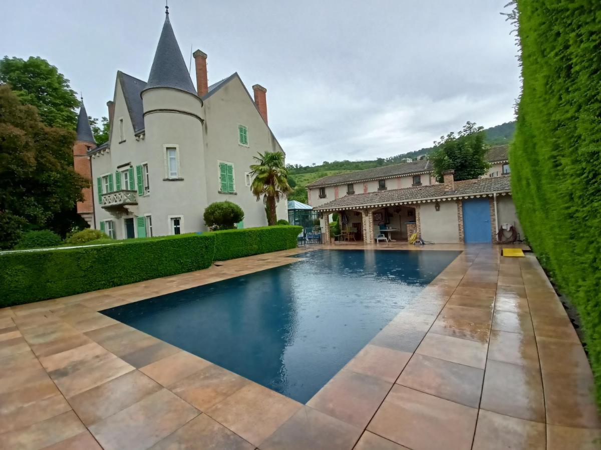 Bed and Breakfast Au Fond De La Cour Veyre-Monton Екстер'єр фото