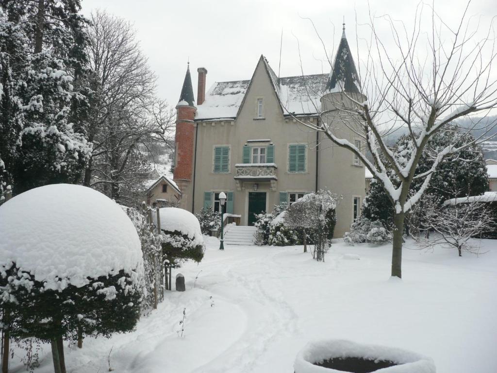 Bed and Breakfast Au Fond De La Cour Veyre-Monton Екстер'єр фото